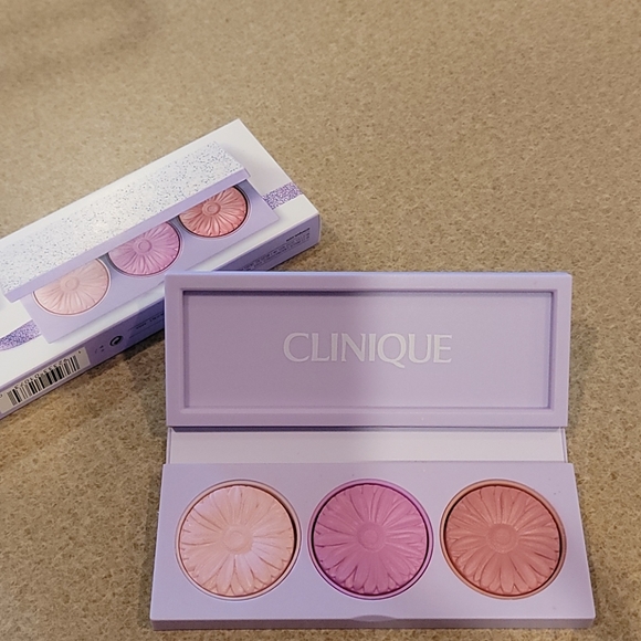 Clinique Other - Limited Edition Clinique Cheek Pop Palette